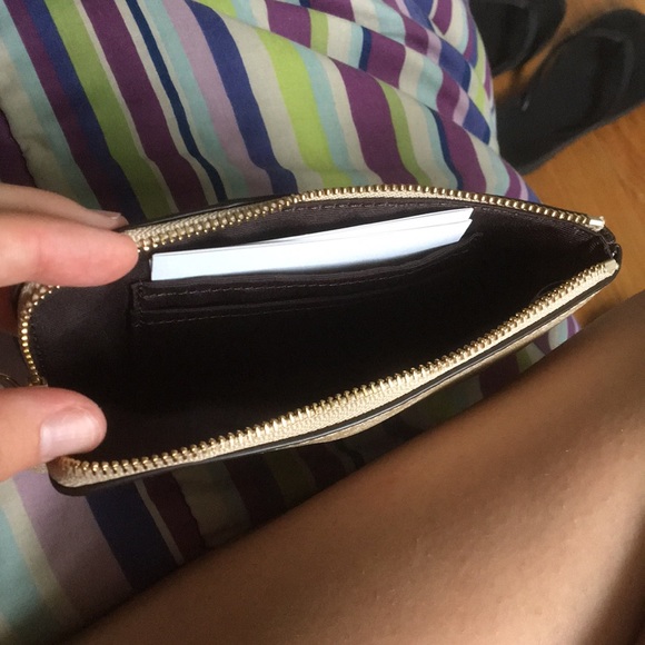 coach clutch purse - Picture 3 of 3